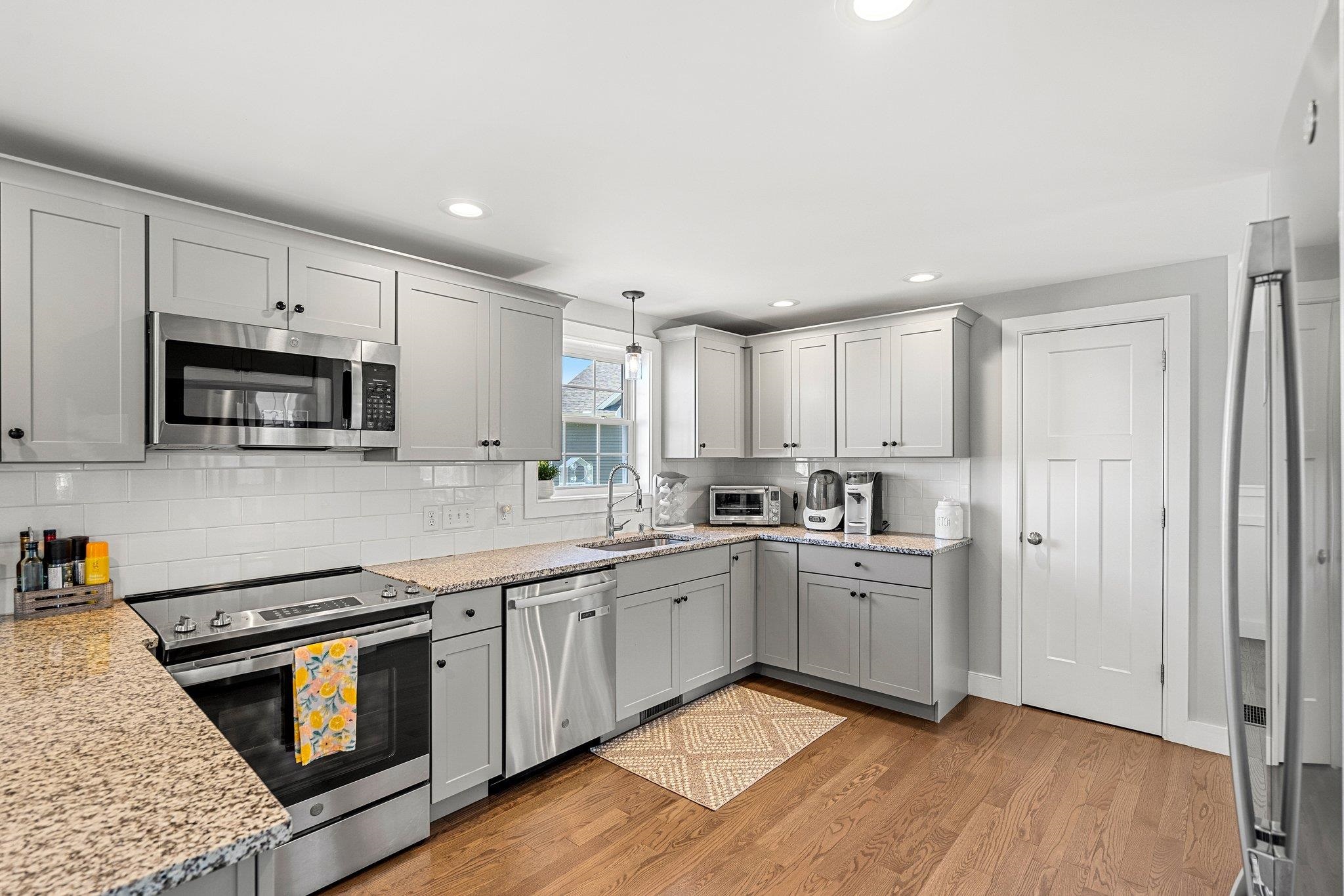 47 Barbaro Drive Rochester, NH 03867 - Photo 8 of 40