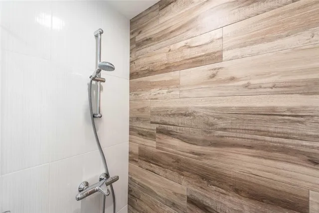 $2,700 | 3302 Catalina Drive, Austin, TX 78741