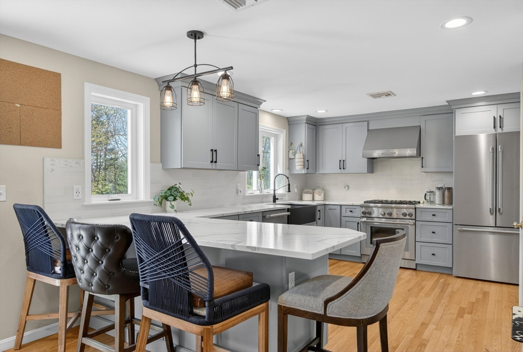 34 Wheeler Road Bolton, MA 01740 - Photo 8 of 42