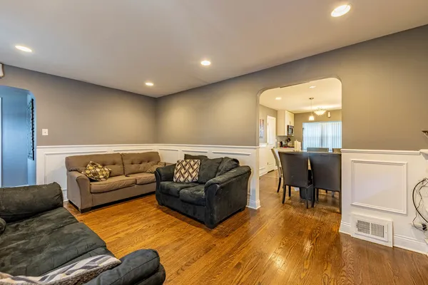 $369,900 | 3938 West 66th Place, Chicago, IL 60629