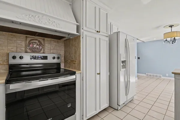 $269,900 | 244 Downey Drive, Benton Harbor, MI 49022