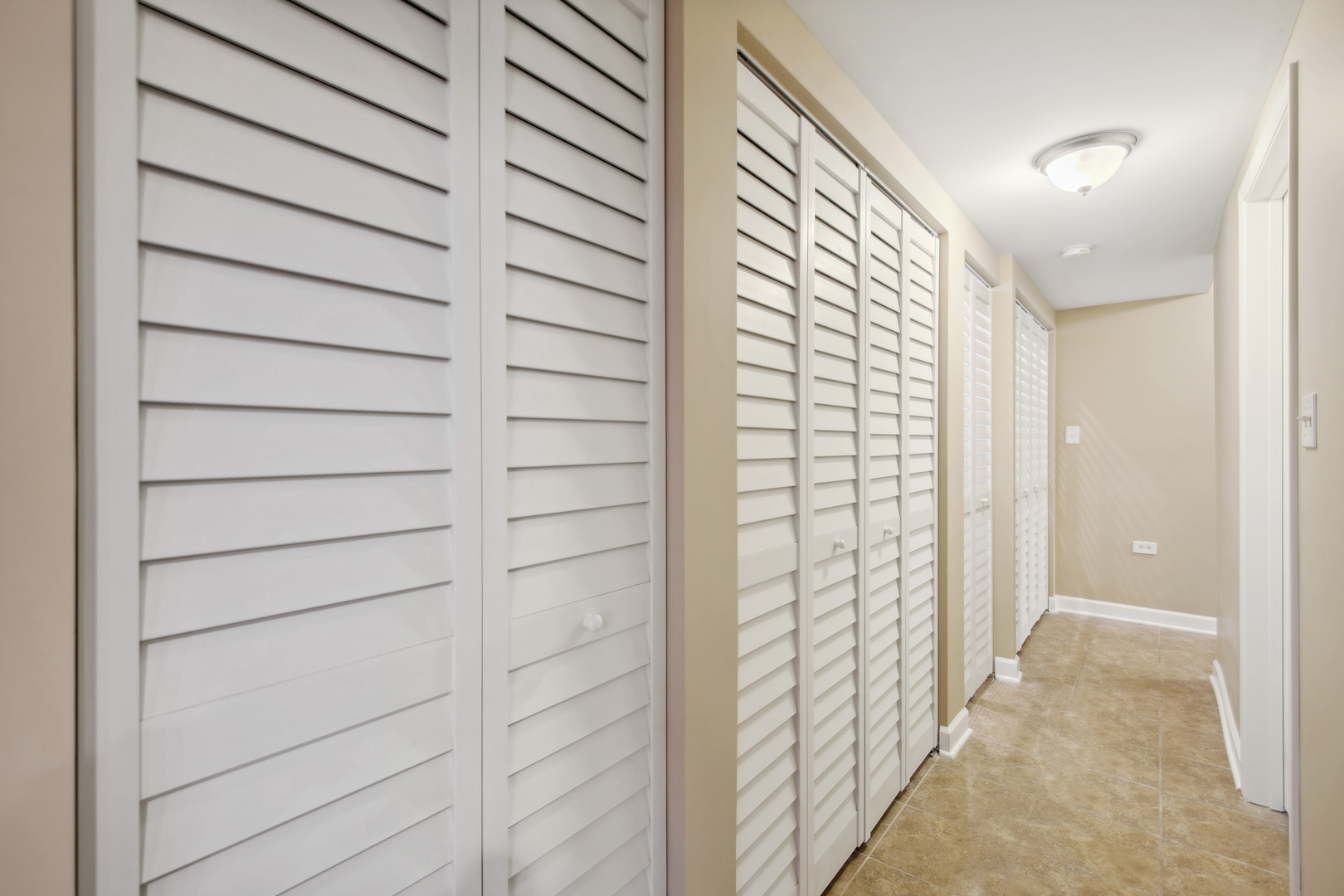 6029 North Ridge Avenue Chicago, IL 60660 - Photo 34 of 46 Gallery Image 34