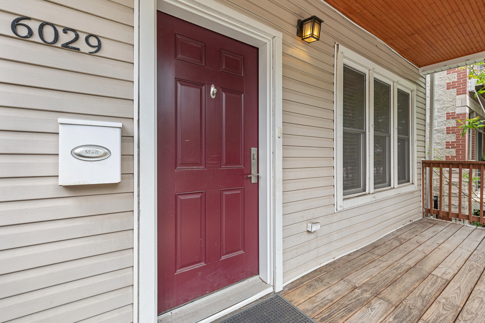 6029 North Ridge Avenue Chicago, IL 60660 - Photo 4 of 46 Gallery Image 4