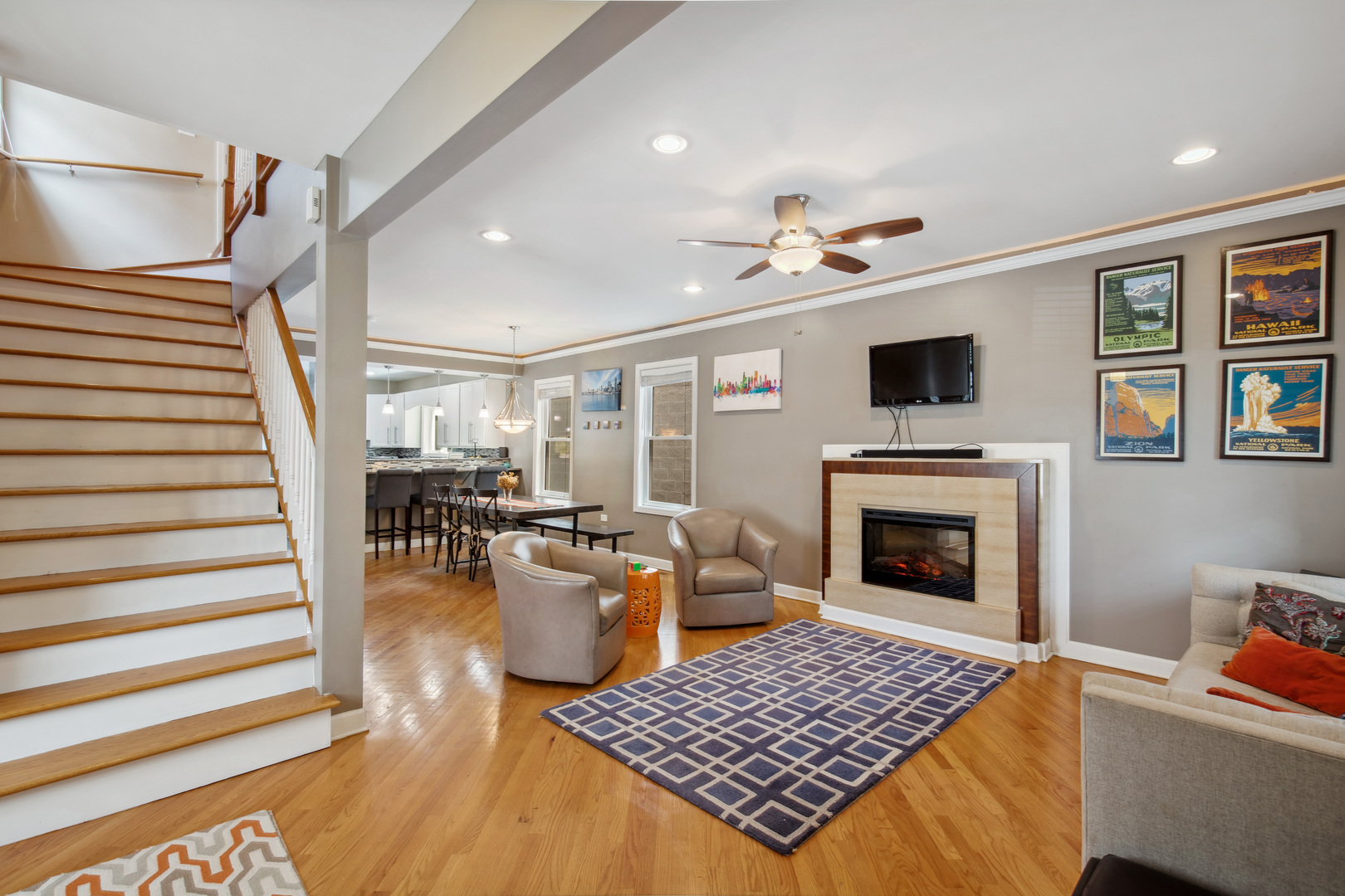 6029 North Ridge Avenue Chicago, IL 60660 - Photo 5 of 46 Gallery Image 5