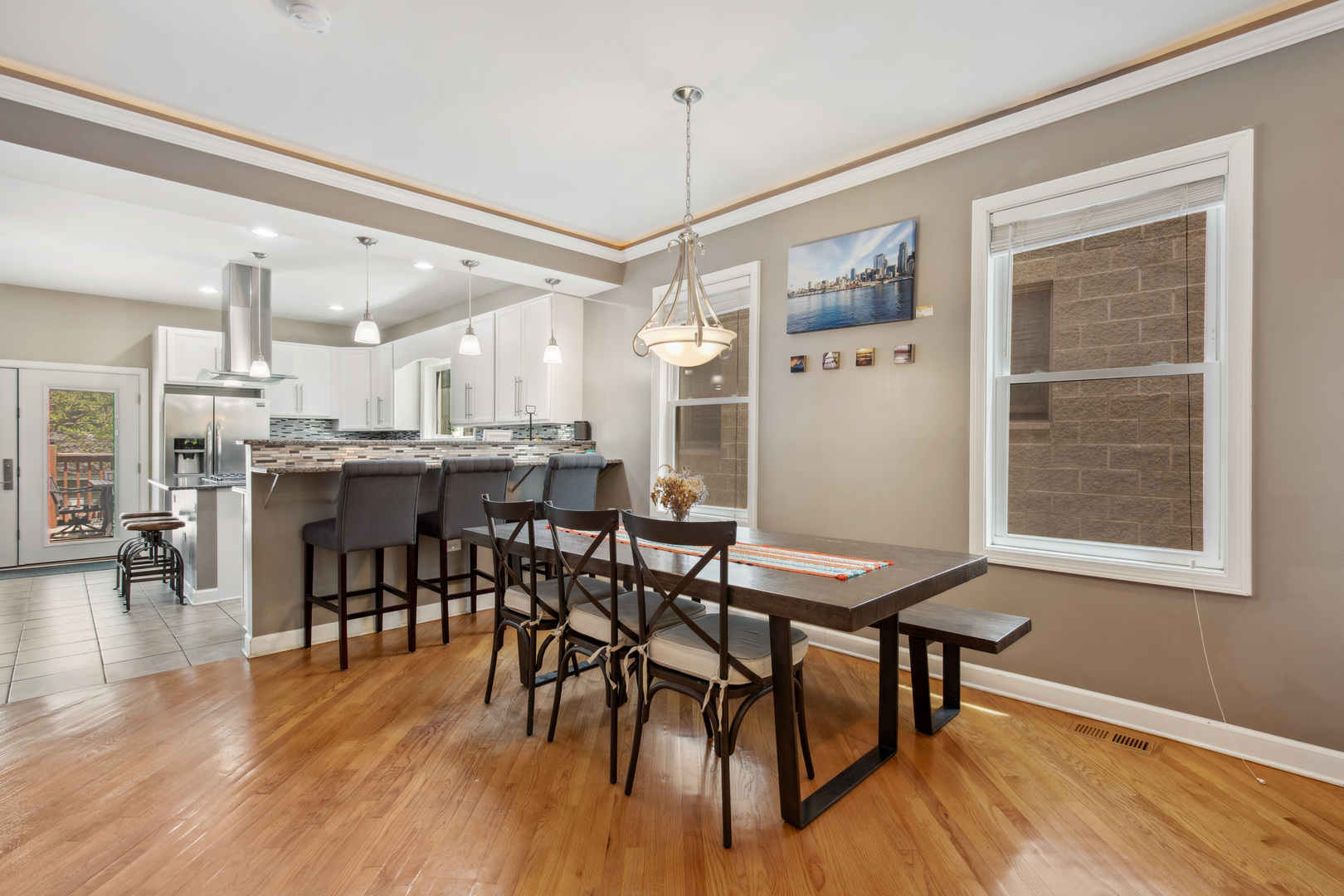 6029 North Ridge Avenue Chicago, IL 60660 - Photo 10 of 46 Gallery Image 10