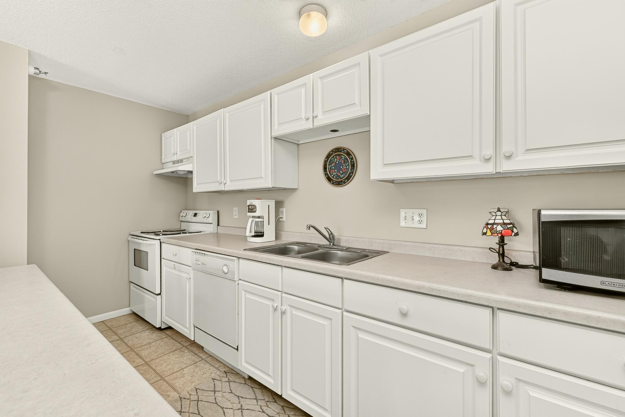 861 37th Avenue Northwest, Unit A Rochester, MN 55901 - Photo 5 of 18