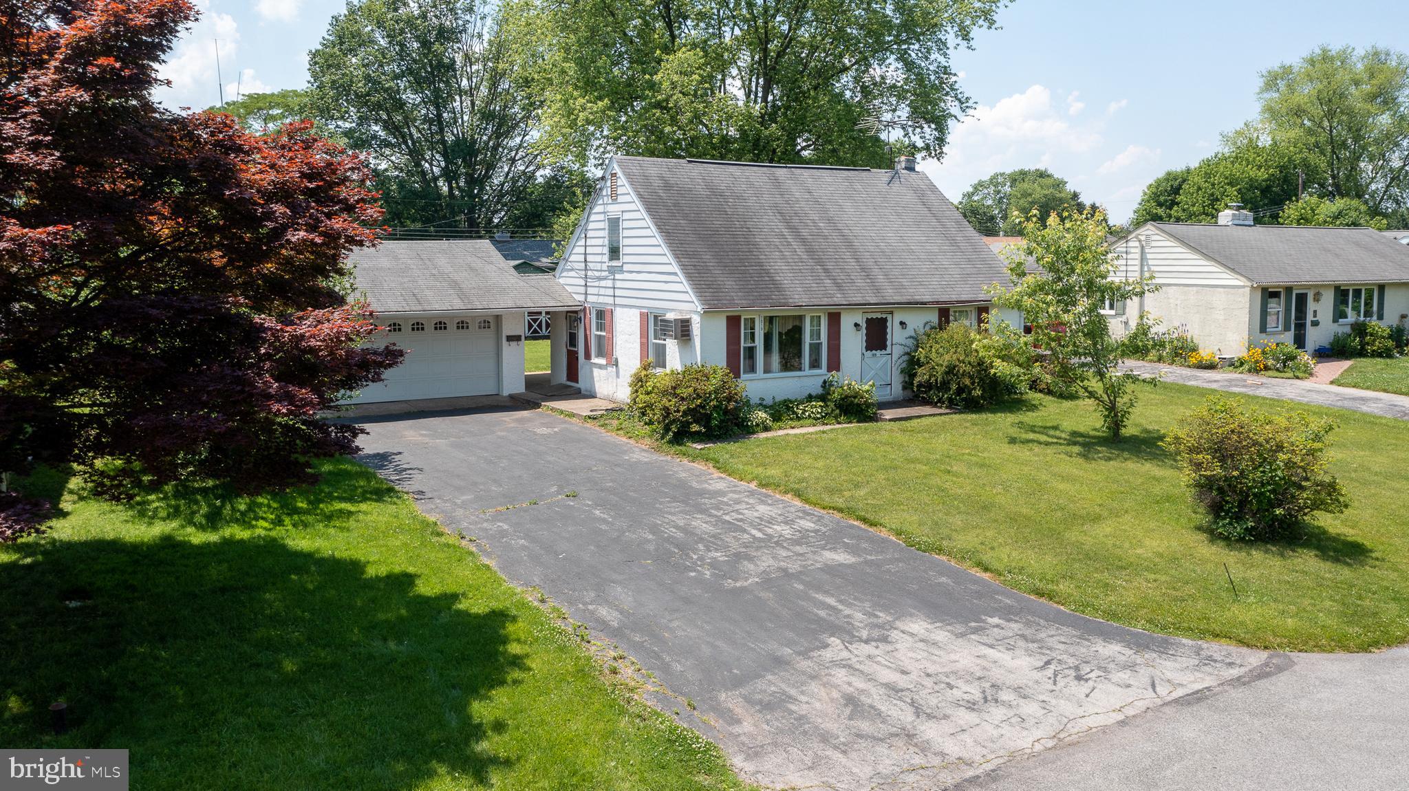 1019 Cardinal Road Audubon, PA 19403 - Photo 17 of 26 Front of home