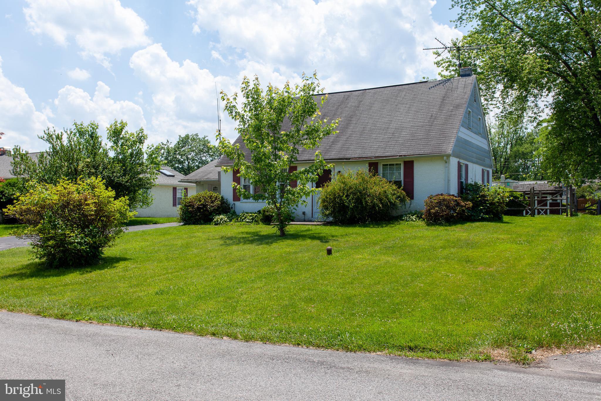 1019 Cardinal Road Audubon, PA 19403 - Photo 18 of 26 Front of home