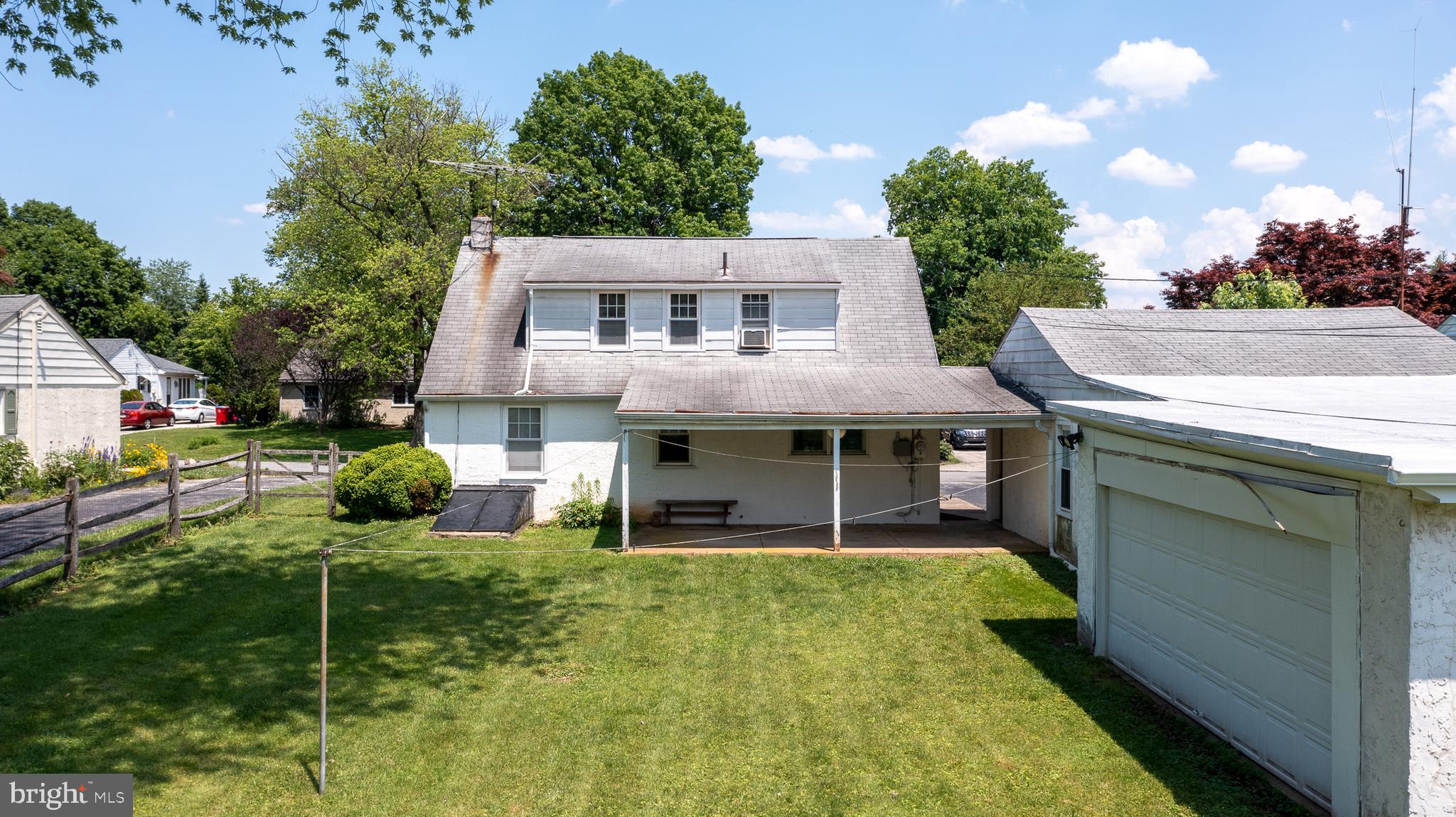1019 Cardinal Road Audubon, PA 19403 - Photo 22 of 26 Shop with double bay