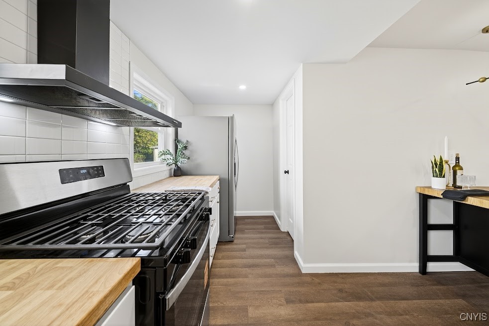 127 West Warrington Road Syracuse, NY 13205 - Photo 8 of 26