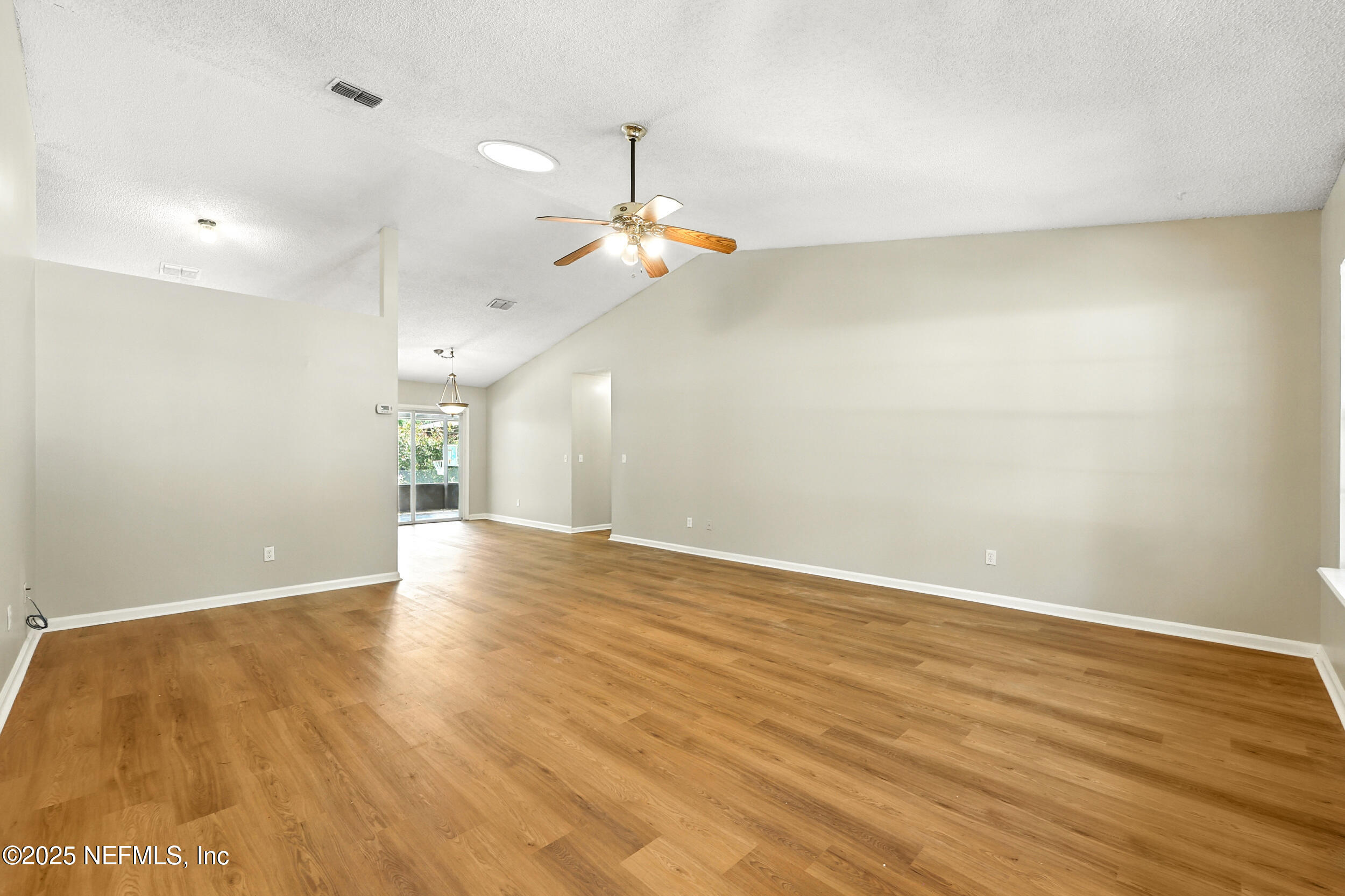 10404 Rothbury Drive South Jacksonville, FL 32221 - Photo 20 of 50 3_the real estateographers_003