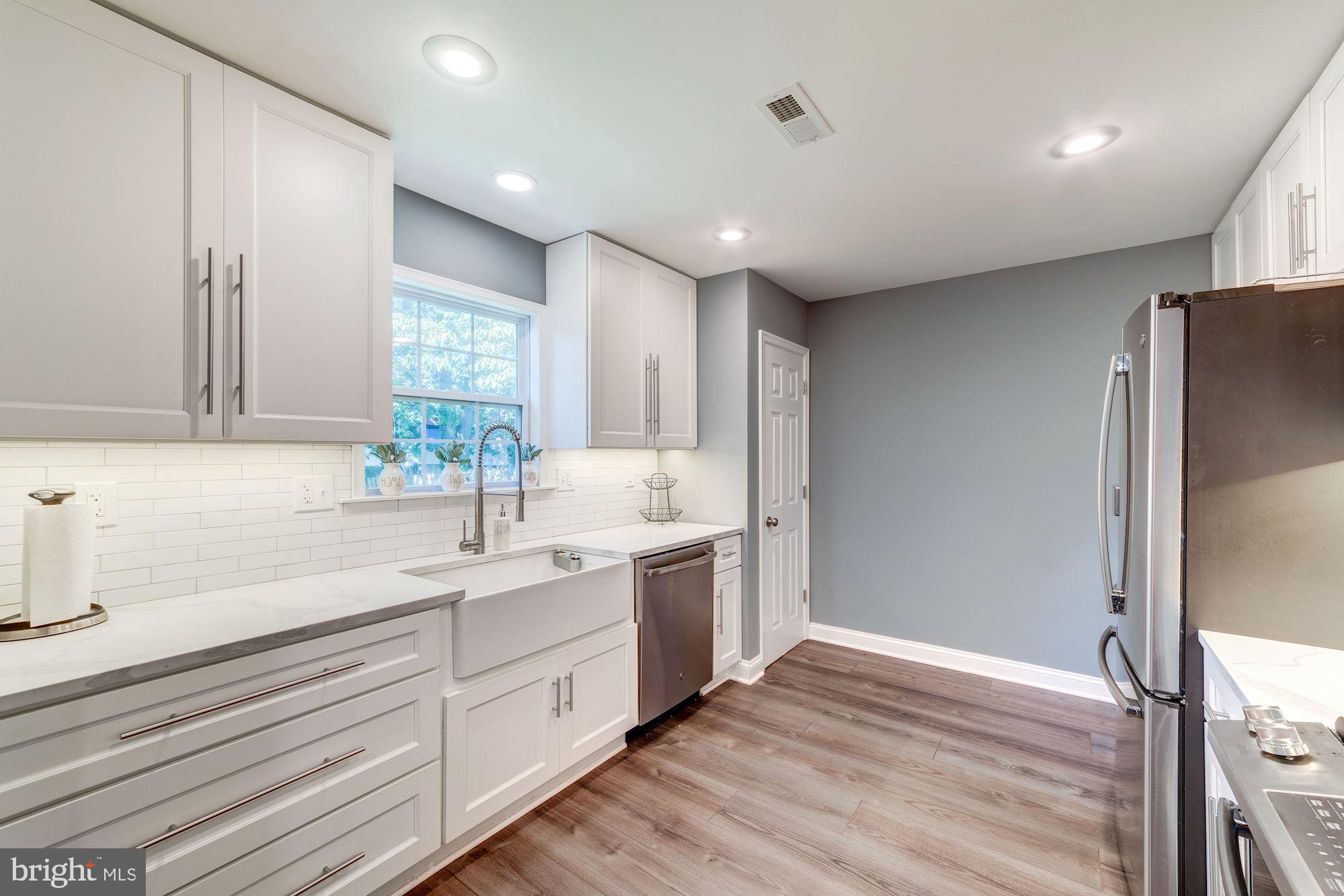 7429 Axton Street Springfield, VA 22151 - Photo 13 of 35