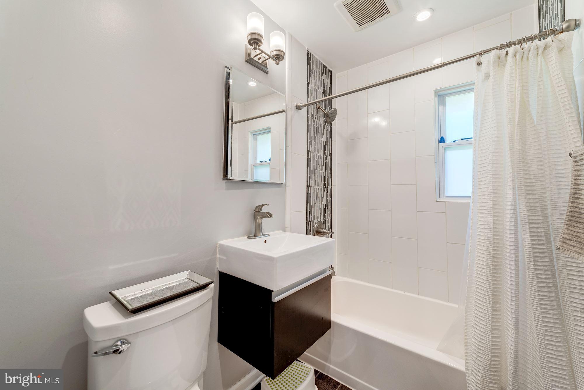 7429 Axton Street Springfield, VA 22151 - Photo 25 of 35