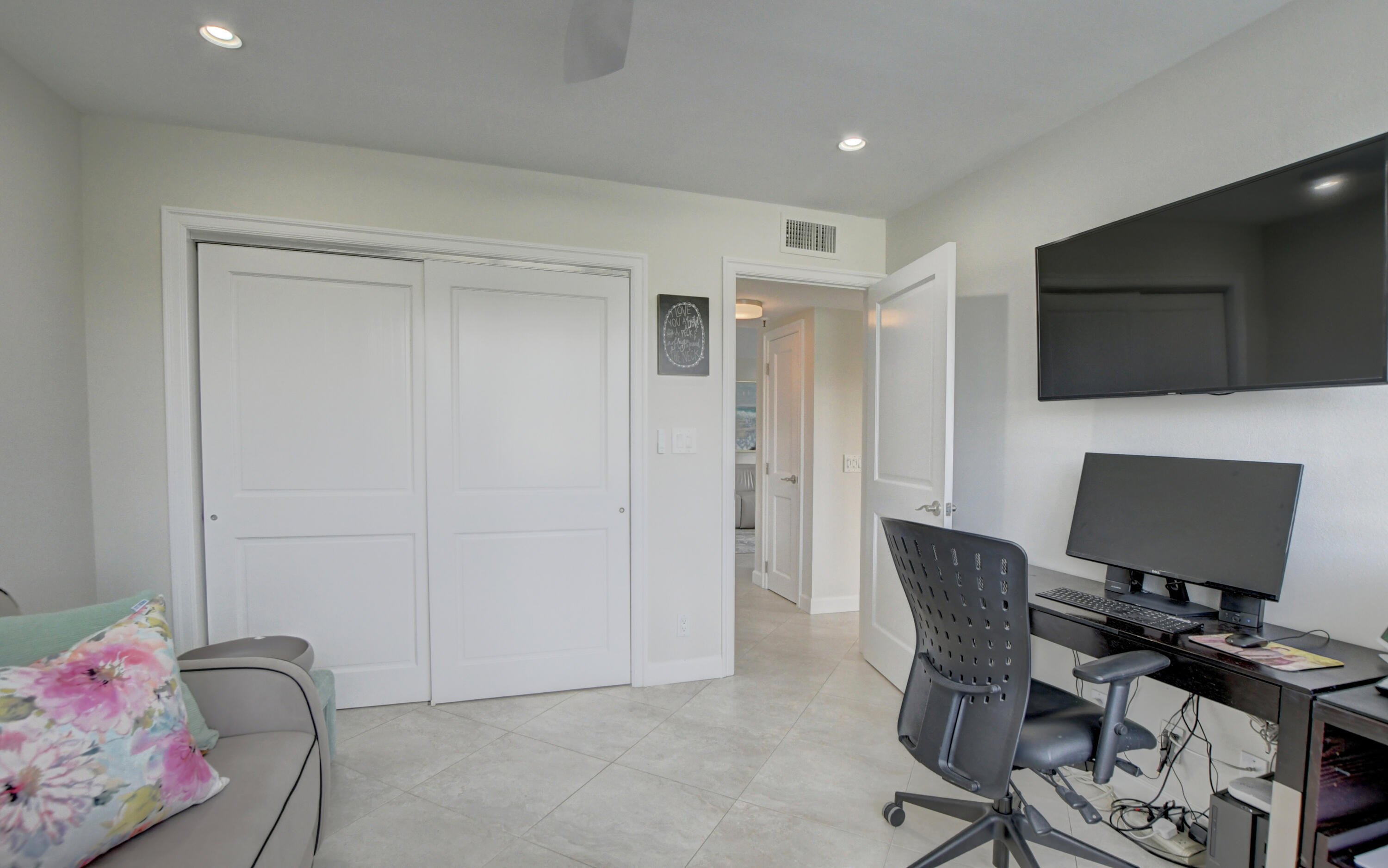 7802 Lakeside Boulevard, Unit 715 Boca Raton, FL 33434 - Photo 16 of 38 14_ebf_1546_47_48_49_50