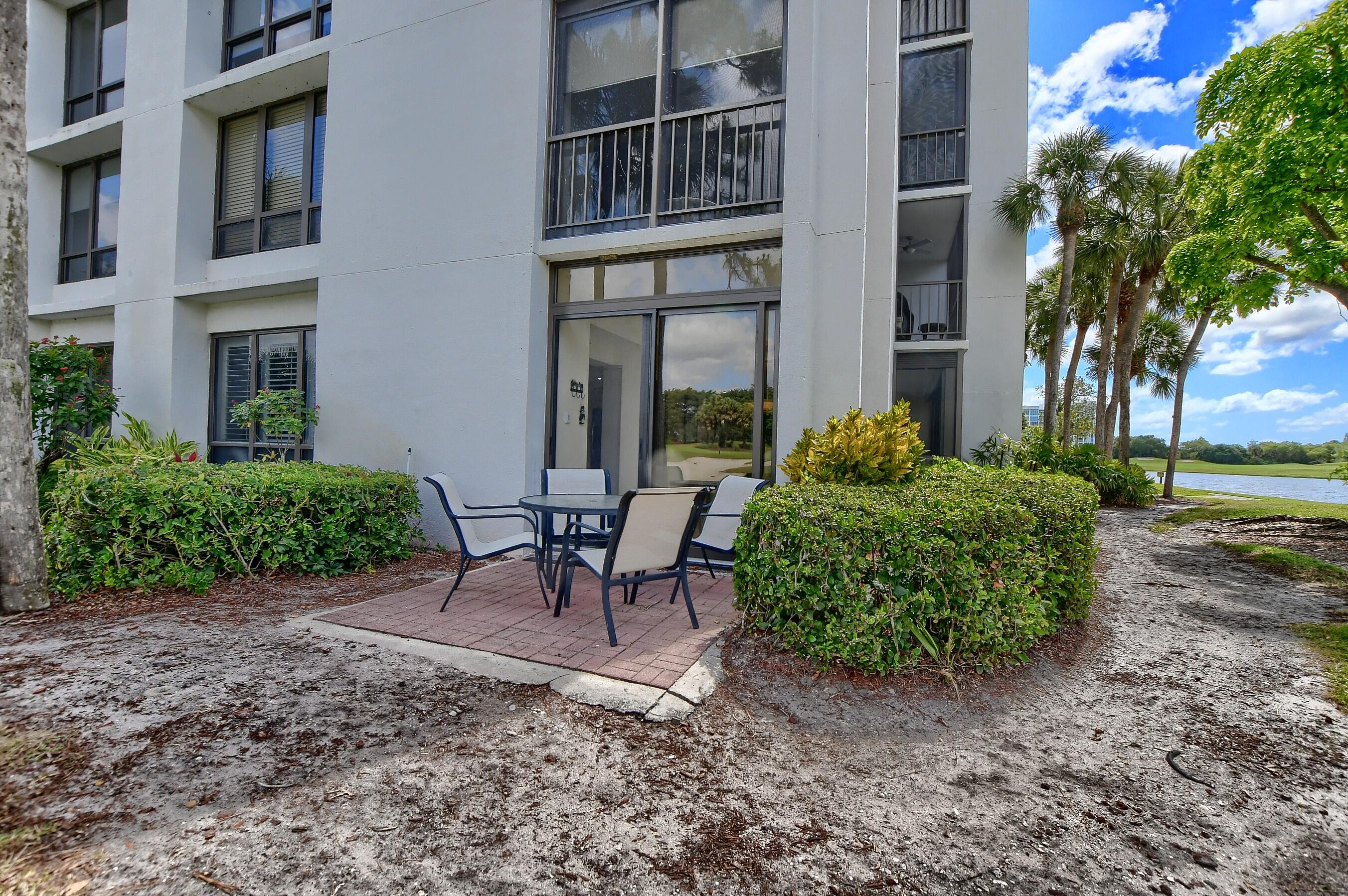 7802 Lakeside Boulevard, Unit 715 Boca Raton, FL 33434 - Photo 28 of 38 31_ebf_3400-hdr(5)