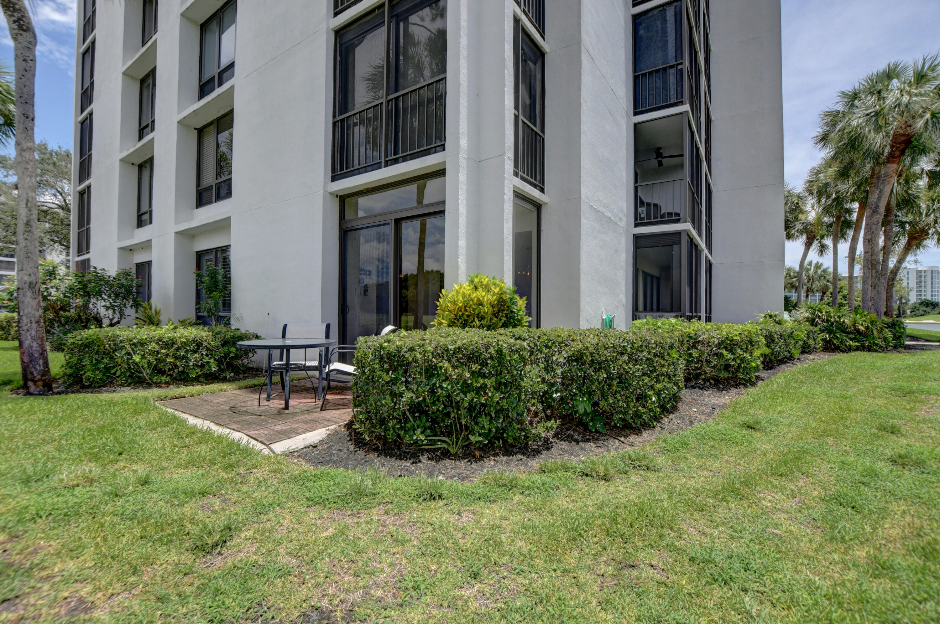 7802 Lakeside Boulevard, Unit 715 Boca Raton, FL 33434 - Photo 30 of 38 28_ebf_1511_2_3_4_5