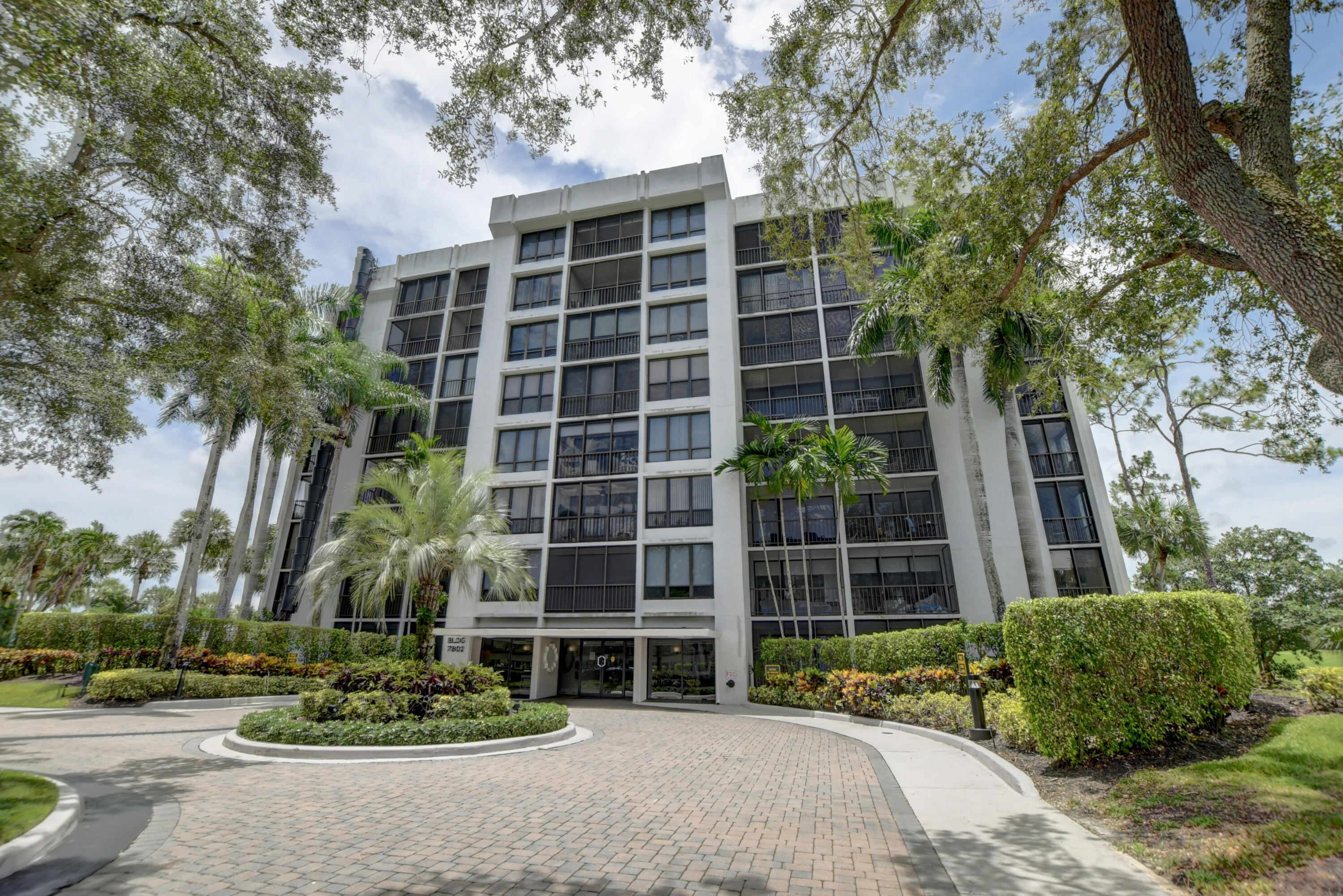 7802 Lakeside Boulevard, Unit 715 Boca Raton, FL 33434 - Photo 32 of 38 01_ebf_1446_47_48_49_50