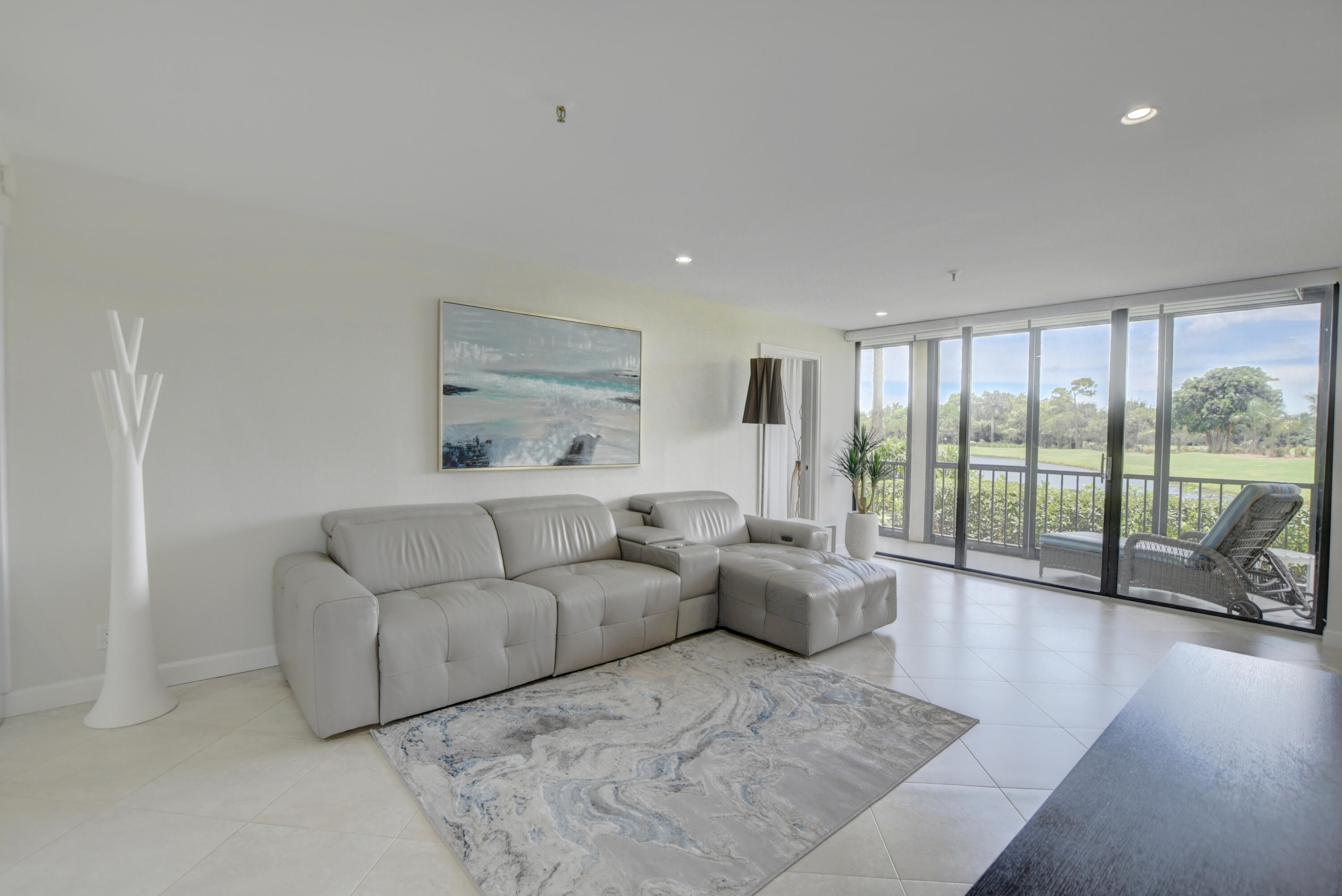 7802 Lakeside Boulevard, Unit 715 Boca Raton, FL 33434 - Photo 9 of 38 02_ebf_1456_57_58_59_60