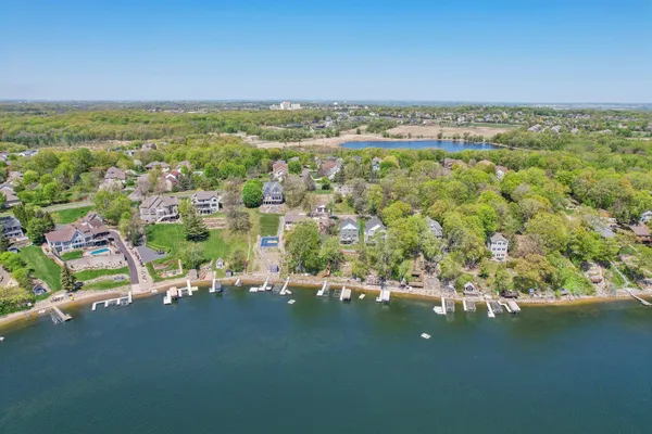 $895,000 | 16139 Northwood Road Northwest, Prior Lake, MN 55372