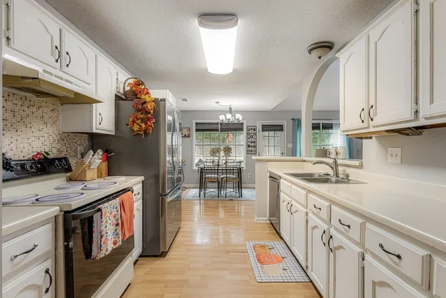 $320,000 | 6339 Fairway Hill Cove, Bartlett, TN 38135