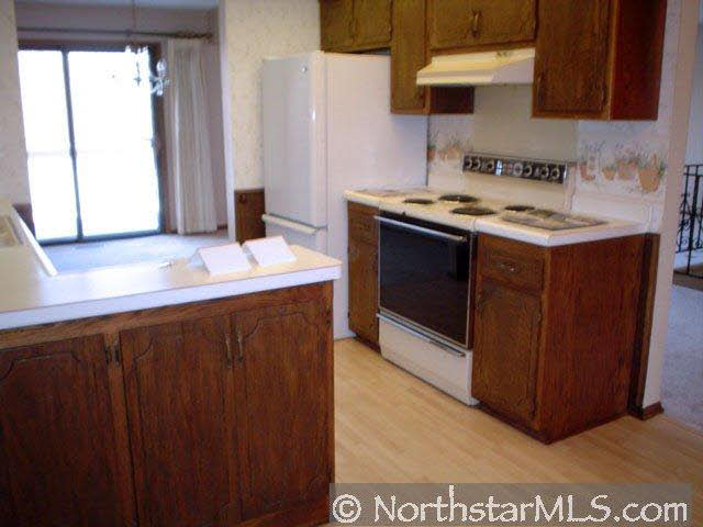 885 Nancy Circle Shoreview, MN 55126 - Photo 5 of 8 Gallery Image 5
