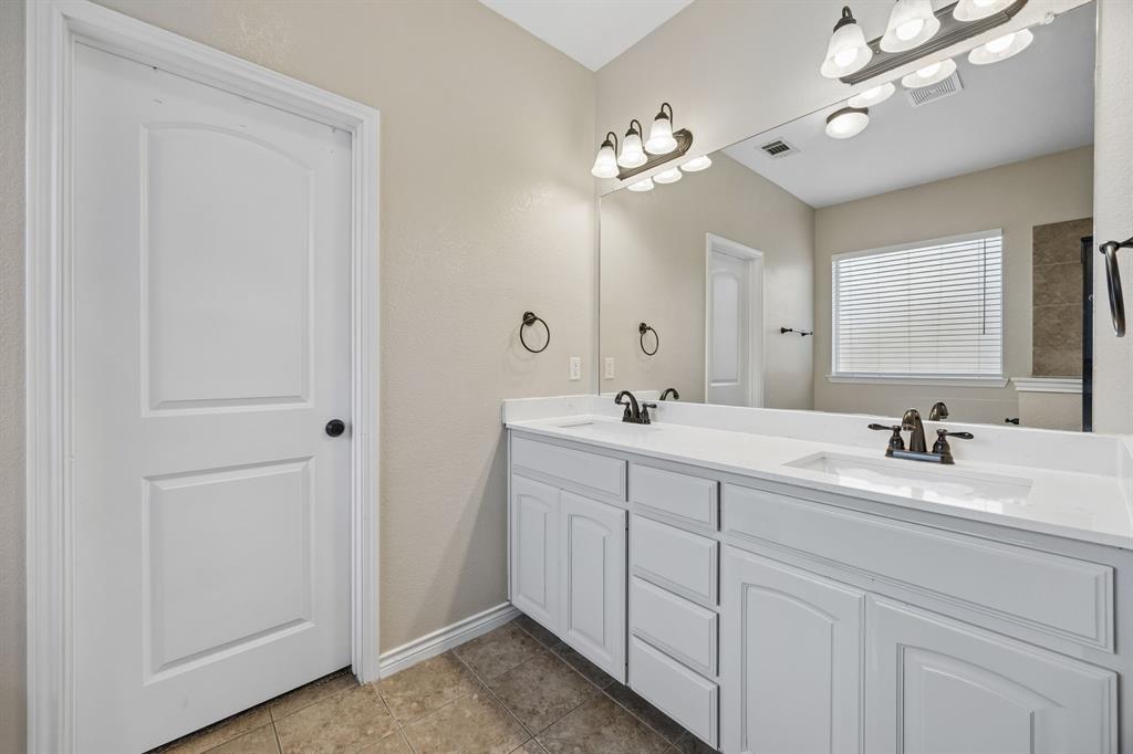 425 Corriente Trail Azle, TX 76020 - Photo 18 of 29