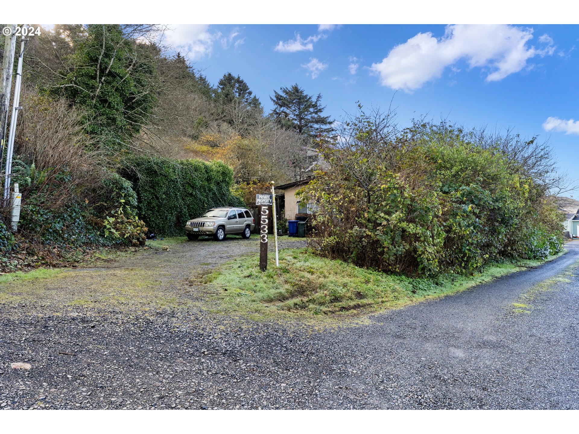 5433 Northwest Rhododendron Street Newport, OR 97365 - Photo 4 of 39 Gallery Image 4