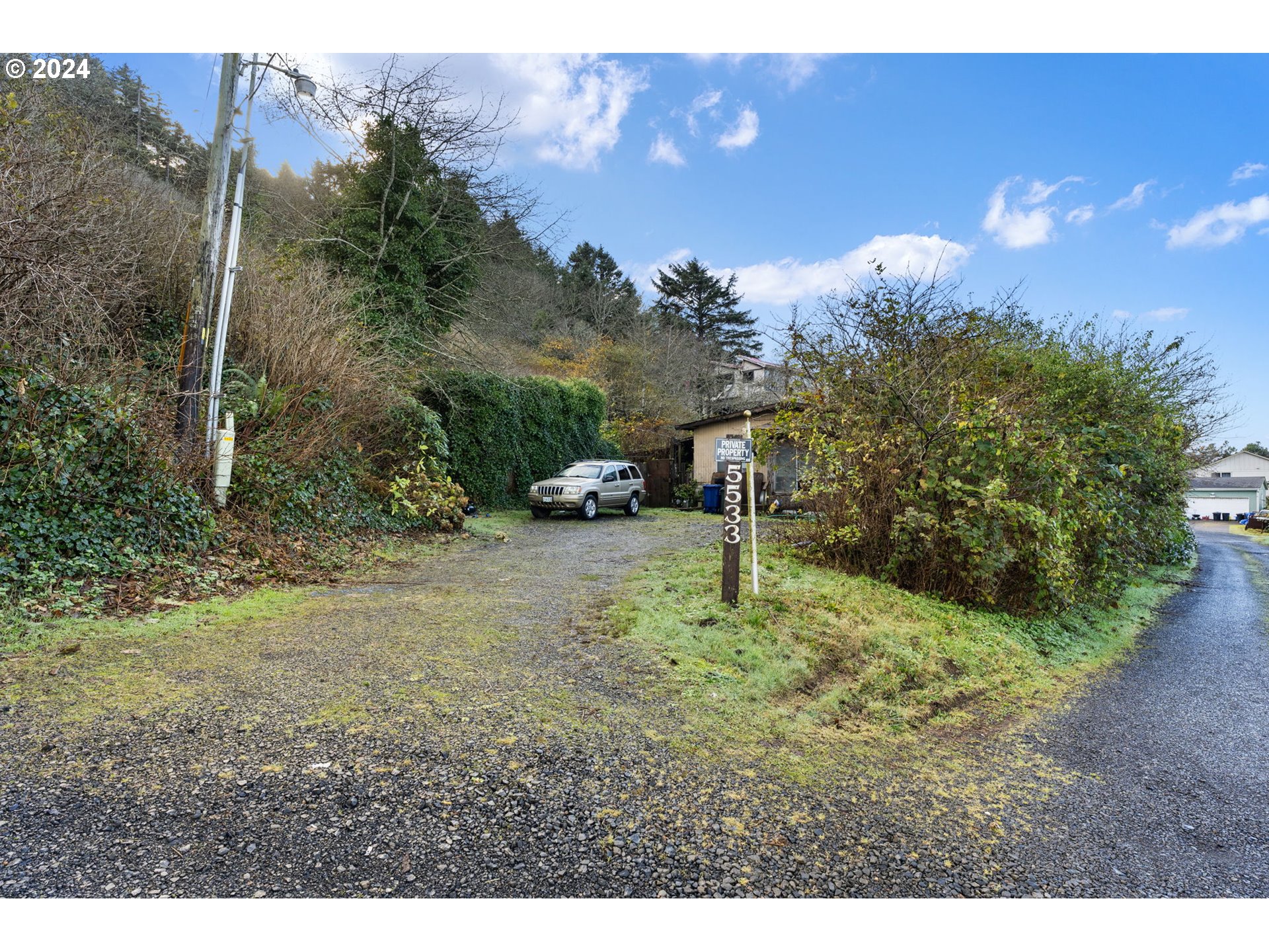 5433 Northwest Rhododendron Street Newport, OR 97365 - Photo 5 of 39 Gallery Image 5