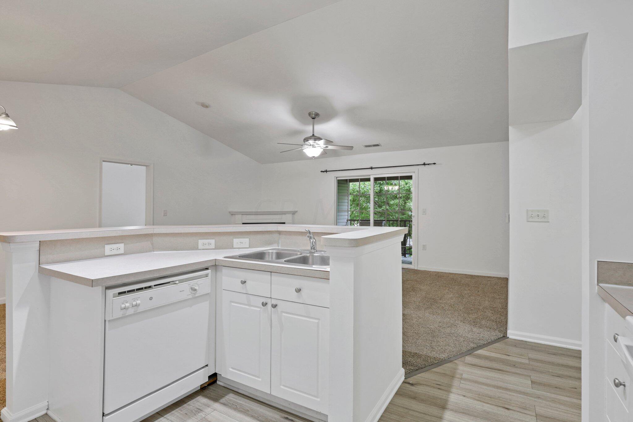 791 Spring Valley Drive Lewis Center, OH 43035 - Photo 14 of 31 18-web-or-mls-IMG_9335