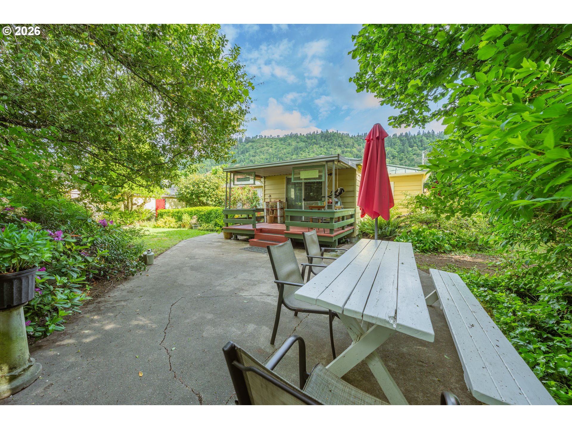 572 Dillard Gardens Road Winston, OR 97496 - Photo 10 of 16