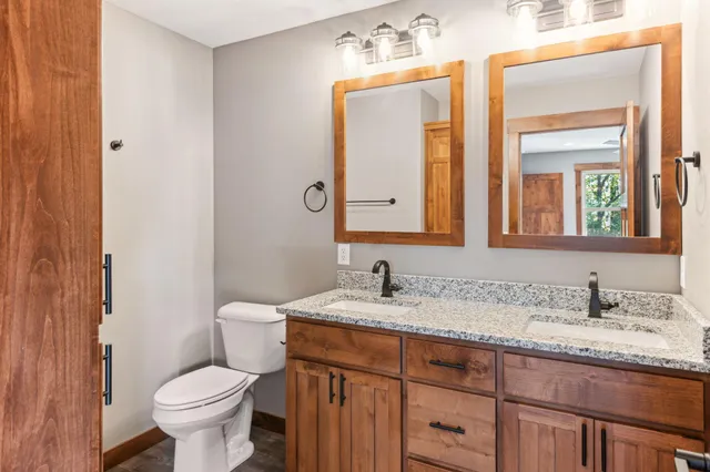 $519,900 | N5129 732nd Street, Ellsworth, WI 54011