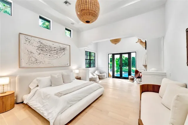 $4,900,000 | 906 Seagrape Lane, Vero Beach, FL 32963