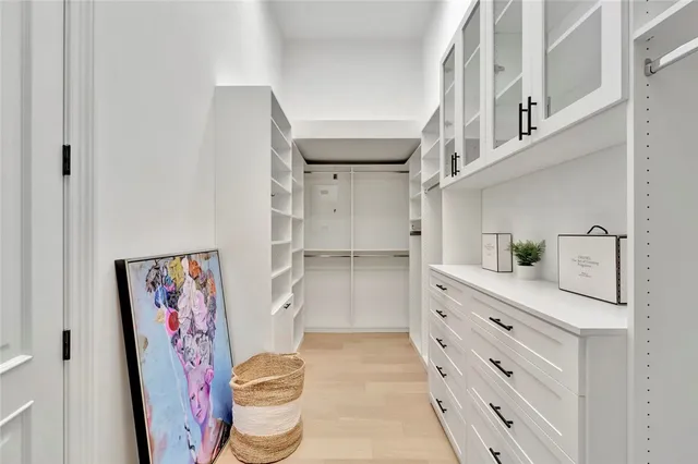 $4,900,000 | 906 Seagrape Lane, Vero Beach, FL 32963