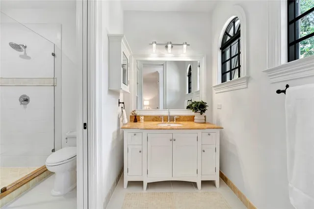 $4,900,000 | 906 Seagrape Lane, Vero Beach, FL 32963