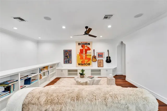 $4,900,000 | 906 Seagrape Lane, Vero Beach, FL 32963