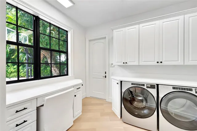 $4,900,000 | 906 Seagrape Lane, Vero Beach, FL 32963