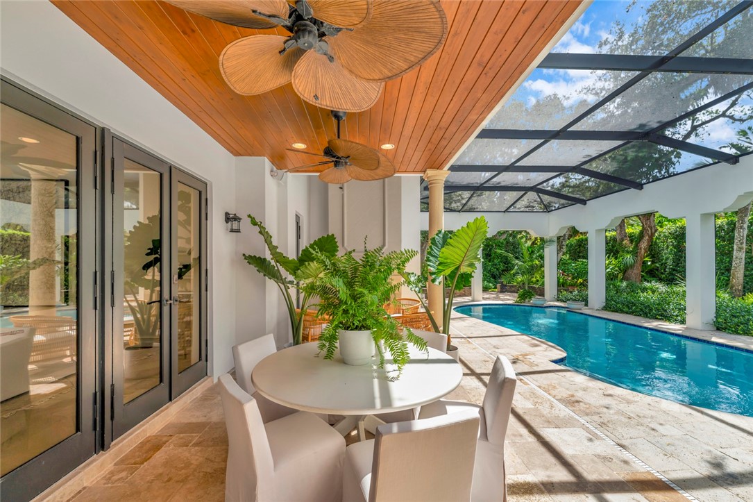 906 Seagrape Lane Vero Beach, FL 32963 - Photo 32 of 36