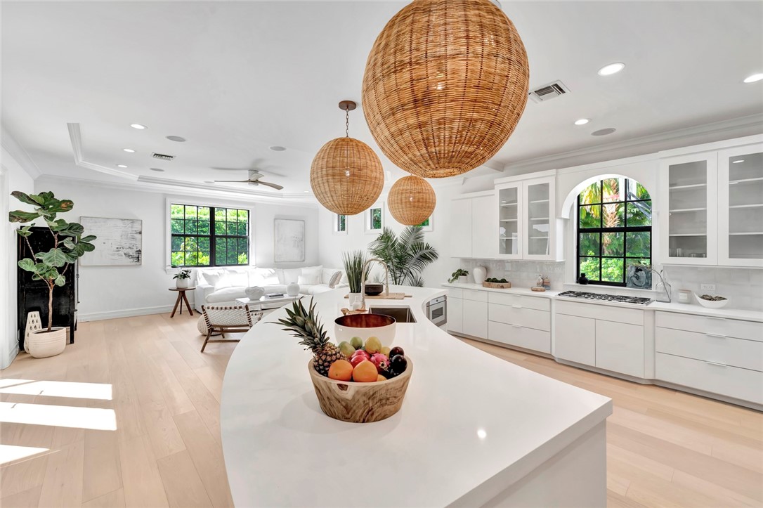 906 Seagrape Lane Vero Beach, FL 32963 - Photo 8 of 36