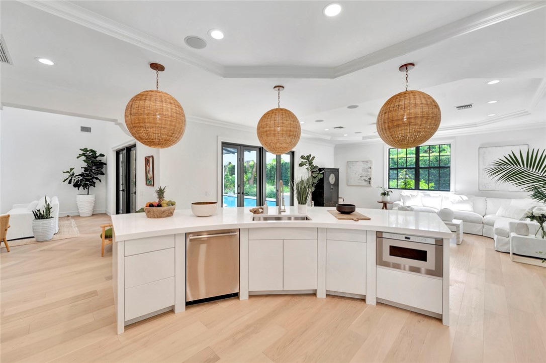 906 Seagrape Lane Vero Beach, FL 32963 - Photo 9 of 36