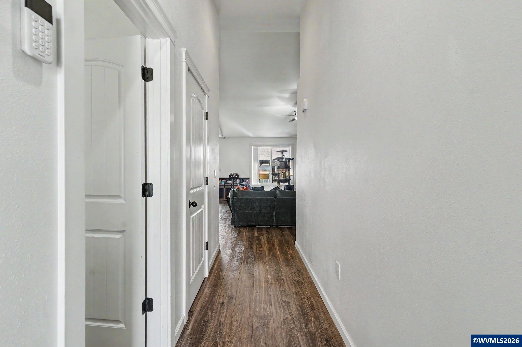 179 Northwest Card Avenue Dallas, OR 97338 - Photo 5 of 35