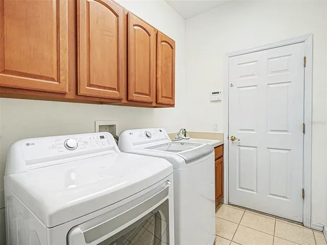 $675,000 | 8443 Sailing Loop, Lakewood Ranch, FL 34202