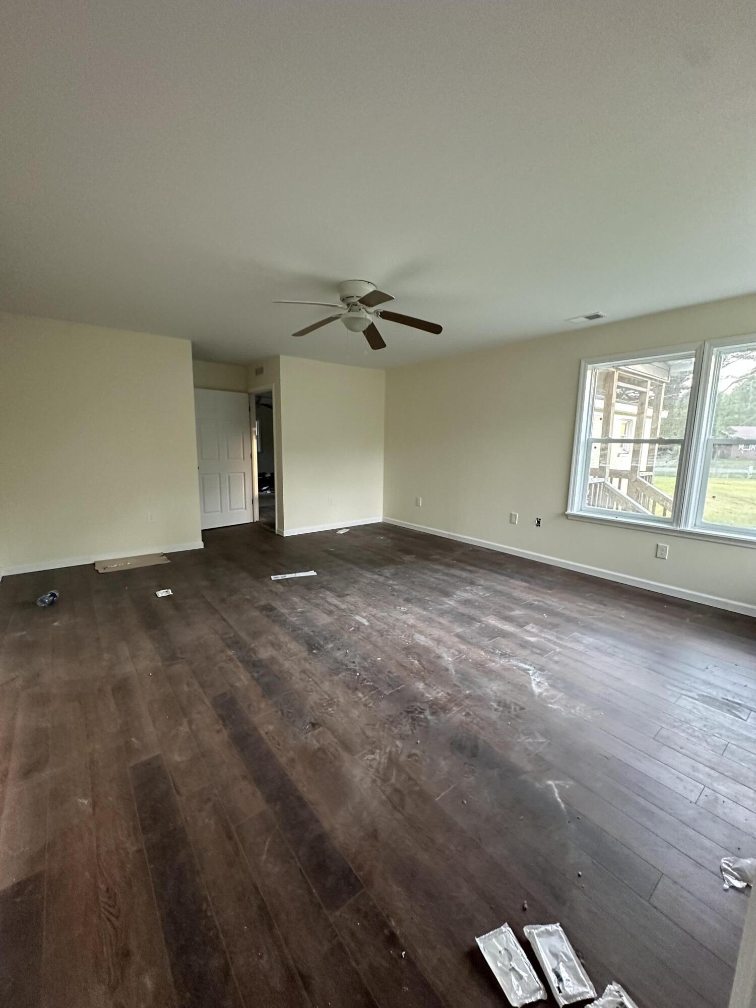 6414 Fields Road Hollywood, SC 29449 - Photo 9 of 11 Primary Suite