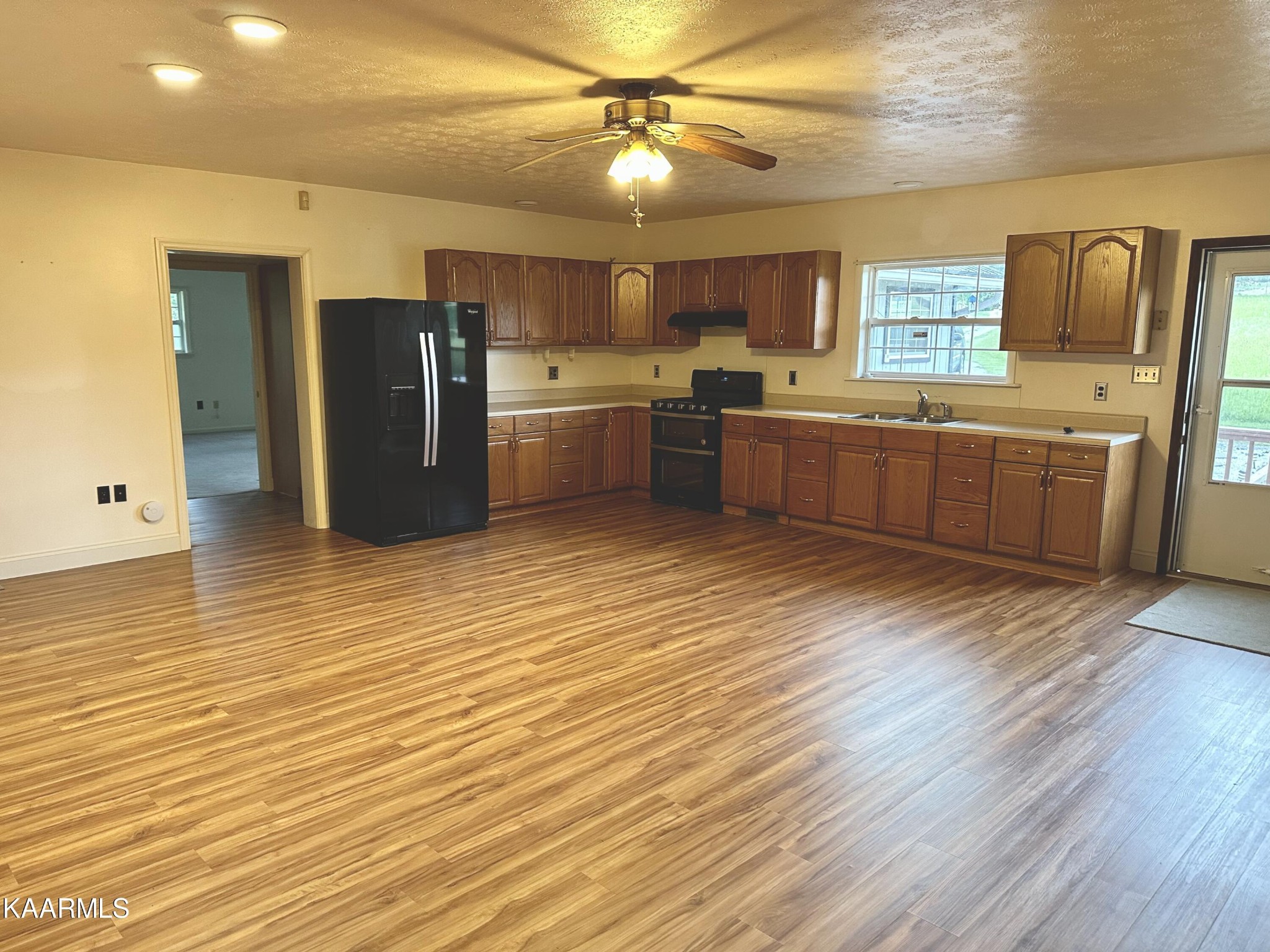 1267 Laurel Bluff Road Kingston, TN 37763 - Photo 8 of 33 Gallery Image 8