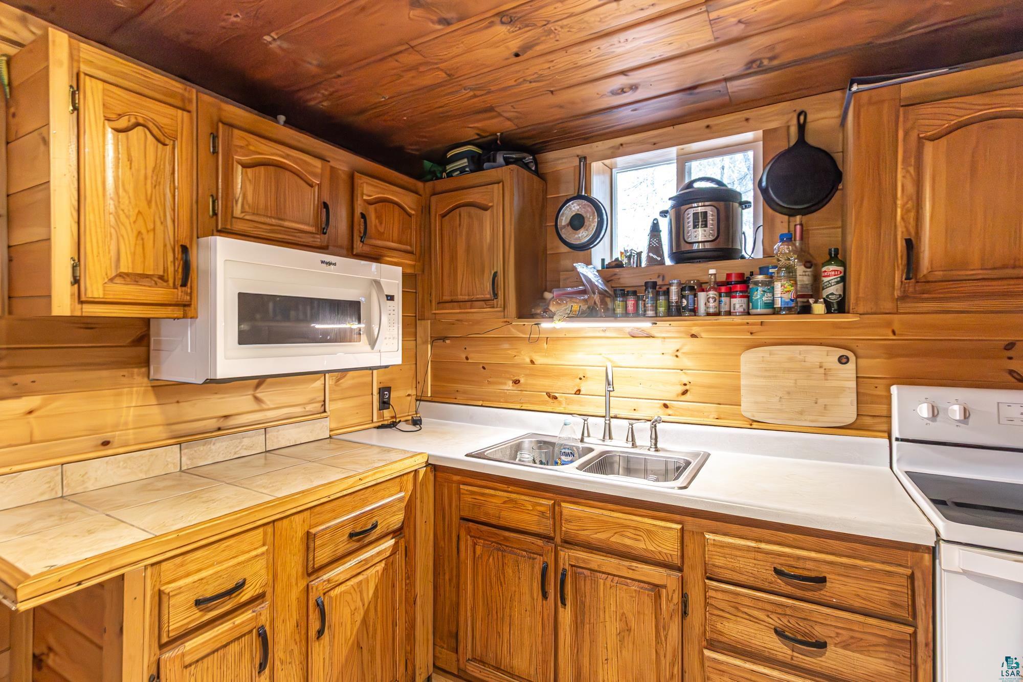 8817 Beatty Road Cook, MN 55723 - Photo 11 of 52