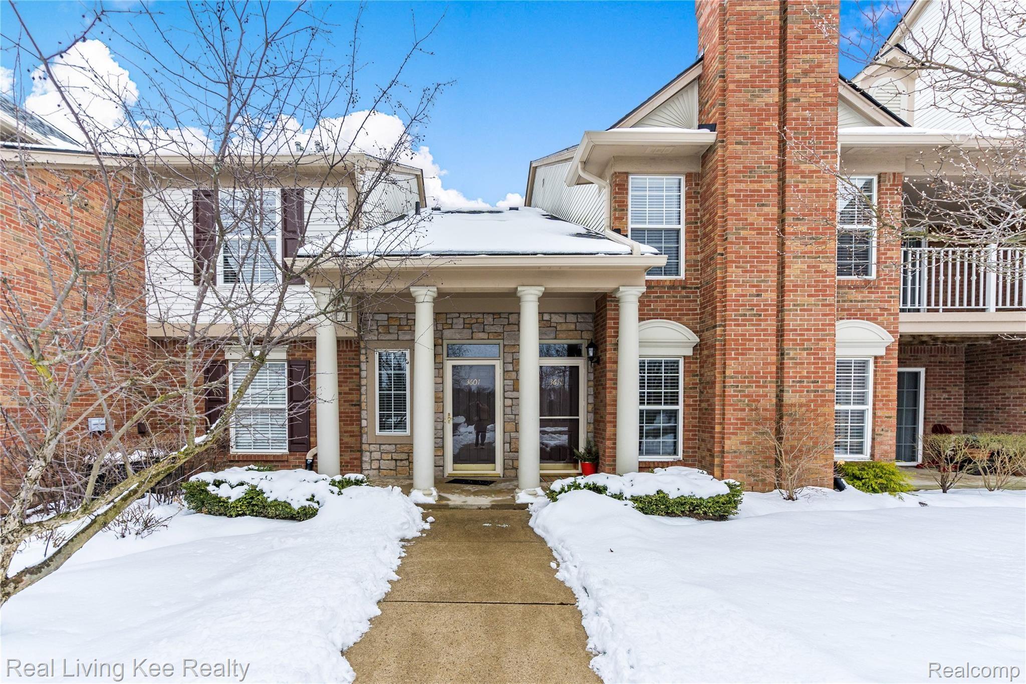 3601 Tremonte Circle Rochester, MI 48306 - Photo 1 of 44 Welcome home to this beautiful upper ranch Silvercreek condo