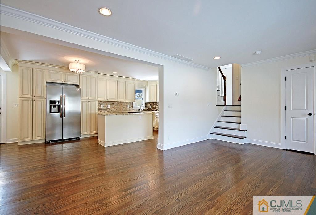 554 Ashland Road Middlesex, NJ 08846 - Photo 2 of 25 Gallery Image 2
