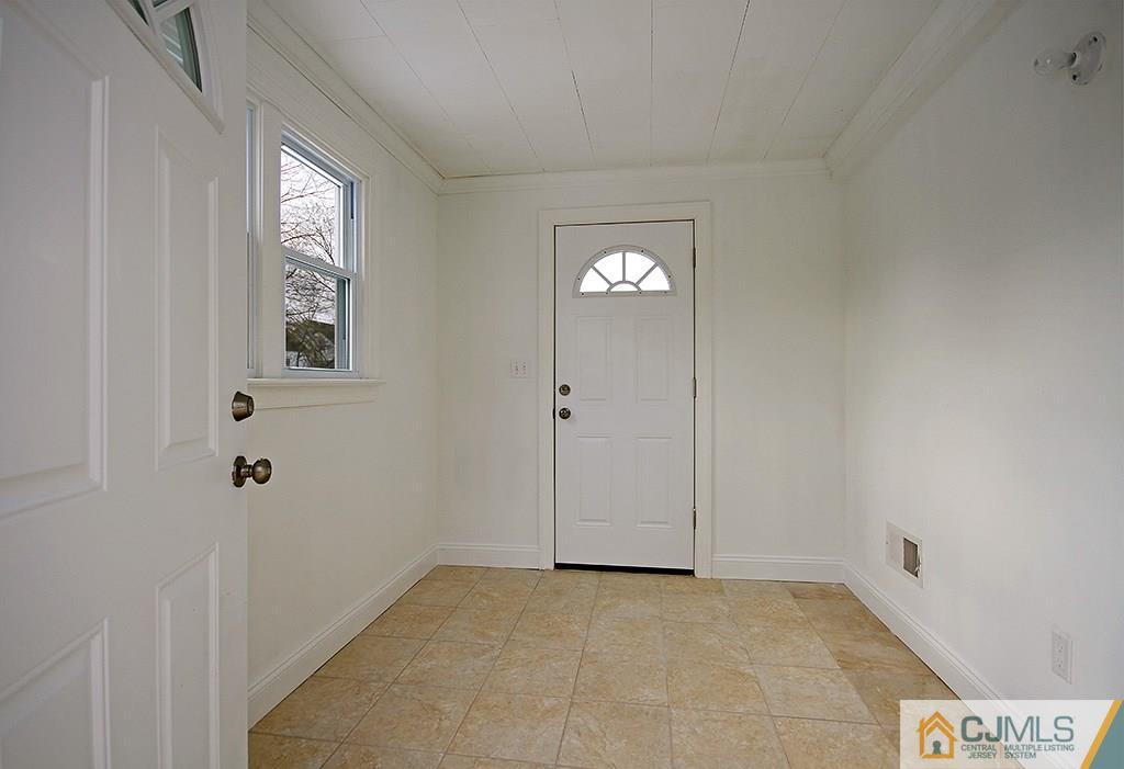 554 Ashland Road Middlesex, NJ 08846 - Photo 12 of 25 Gallery Image 12