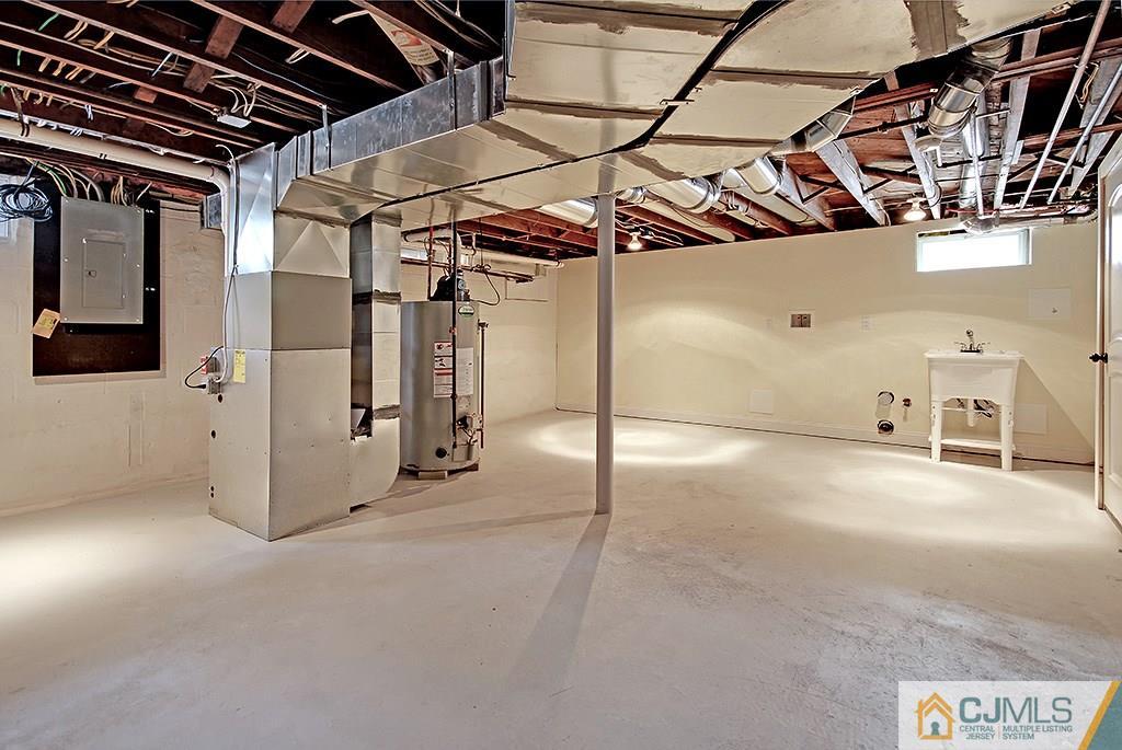 554 Ashland Road Middlesex, NJ 08846 - Photo 21 of 25 Gallery Image 21