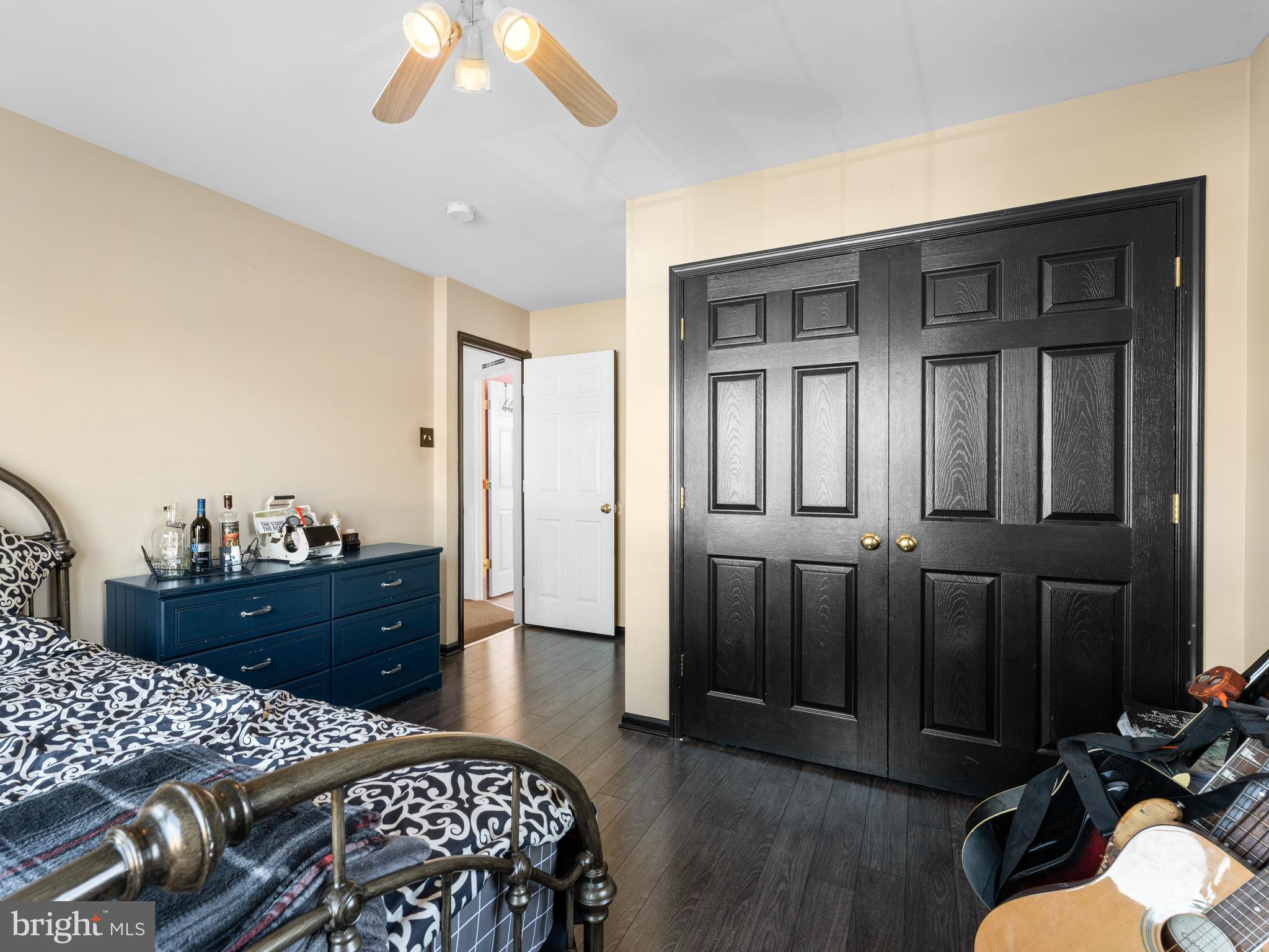 37 Canoebirch Road Levittown, PA 19057 - Photo 15 of 38