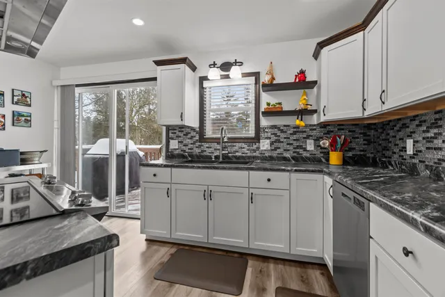 $425,000 | 801 Oak Street, Shawano, WI 54166